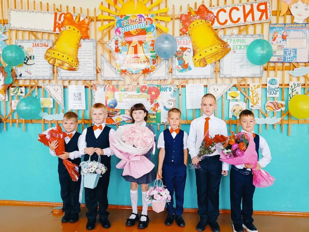 Во всех образовательных организациях Клинцовского района прозвенели Первые звонки Во всех образовательных организациях Клинцовского района прозвенели Первые звонки