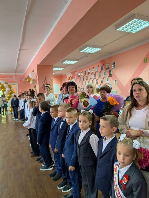 Во всех образовательных организациях Клинцовского района прозвенели Первые звонки Во всех образовательных организациях Клинцовского района прозвенели Первые звонки