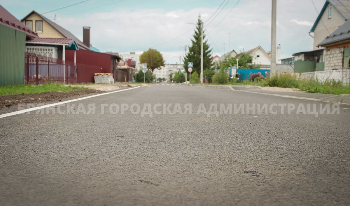 В Бежице заасфальтировали переулок Северный В Бежице заасфальтировали переулок Северный