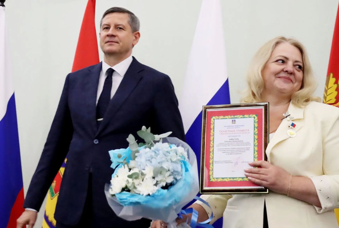 Работников нефтяной и газовой промышленности - тех, кто обеспечивает энергетическую мощь России и комфорт ее жителей, руководители региона поздравили с профессиональным праздником! Работников нефтяной и газовой промышленности - тех, кто обеспечивает энергетическую мощь России и комфорт ее жителей, руководители региона поздравили с профессиональным праздником!