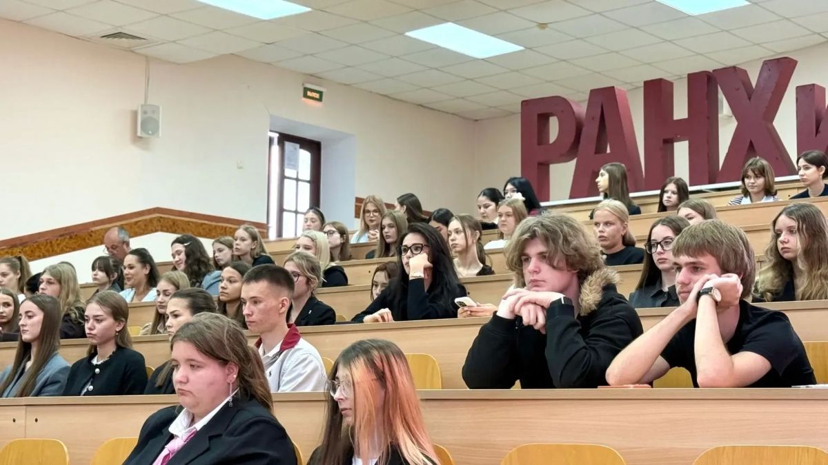 Всем привет! Это управление молодежной политики Брянской области Всем привет! Это управление молодежной политики Брянской области