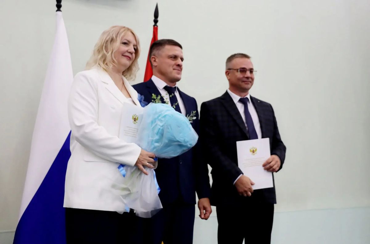 Работников нефтяной и газовой промышленности - тех, кто обеспечивает энергетическую мощь России и комфорт ее жителей, руководители региона поздравили с профессиональным праздником! Работников нефтяной и газовой промышленности - тех, кто обеспечивает энергетическую мощь России и комфорт ее жителей, руководители региона поздравили с профессиональным праздником!