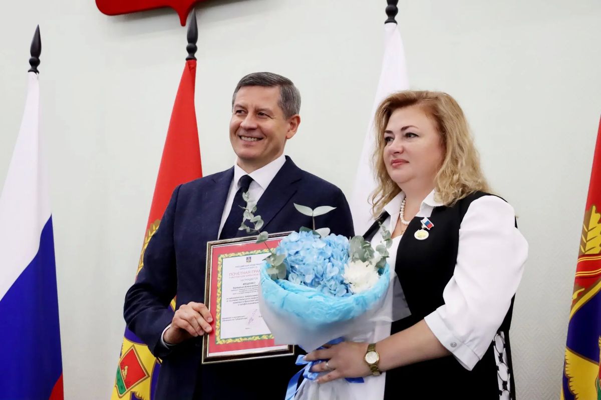 Работников нефтяной и газовой промышленности - тех, кто обеспечивает энергетическую мощь России и комфорт ее жителей, руководители региона поздравили с профессиональным праздником! Работников нефтяной и газовой промышленности - тех, кто обеспечивает энергетическую мощь России и комфорт ее жителей, руководители региона поздравили с профессиональным праздником!