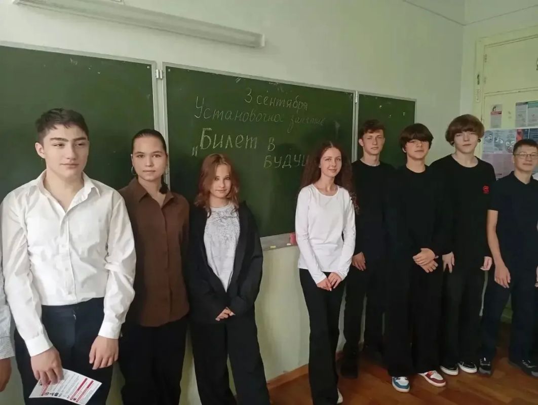 ры. Мы делаем профориентацию максимально адресной, показывая ребятам перспективные предприятия и профессии, которые есть в родном крае ры. Мы делаем профориентацию максимально адресной, показывая ребятам перспективные предприятия и профессии, которые есть в родном крае