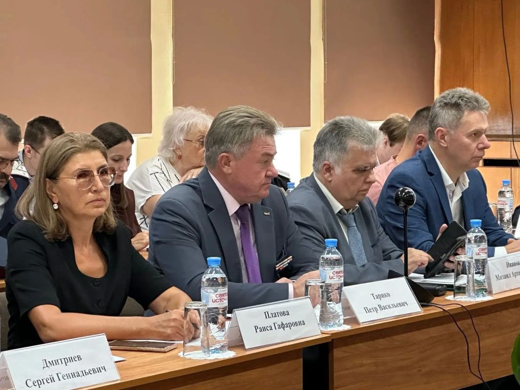 Подвиги казаков - героев СВО и роль Брянского казачества в становлении российской государственности стали главной темой круглого стола, который состоялся в Брянске 4 сентября Подвиги казаков - героев СВО и роль Брянского казачества в становлении российской государственности стали главной темой круглого стола, который состоялся в Брянске 4 сентября