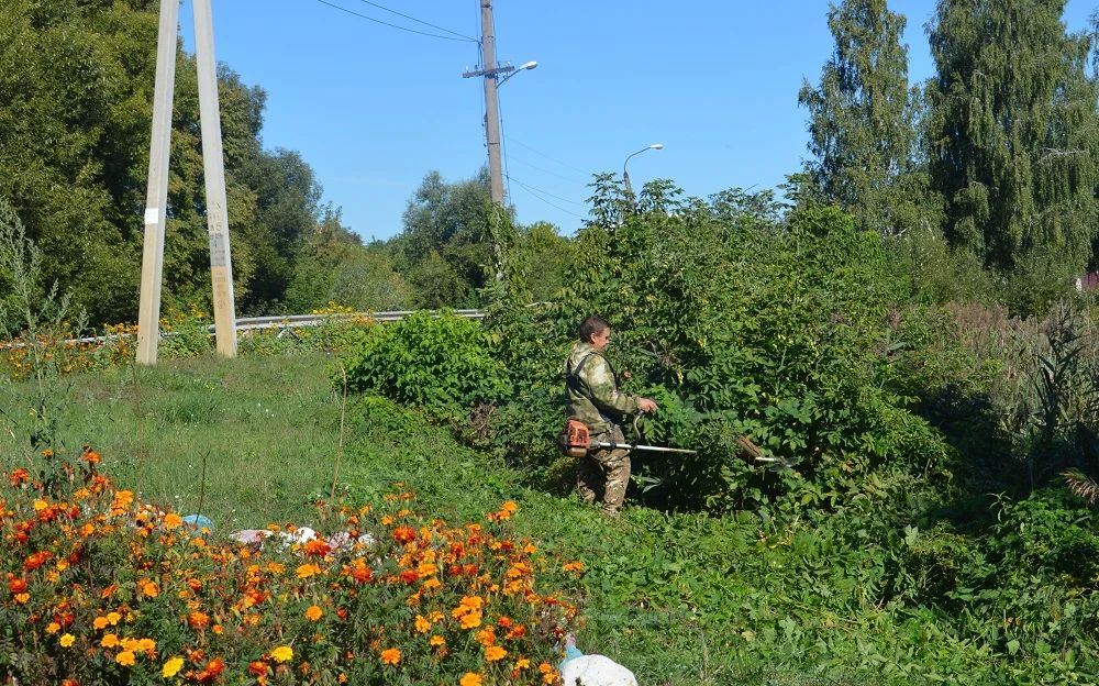 В Гордеевском районе состоялся общеобластной субботник В Гордеевском районе состоялся общеобластной субботник