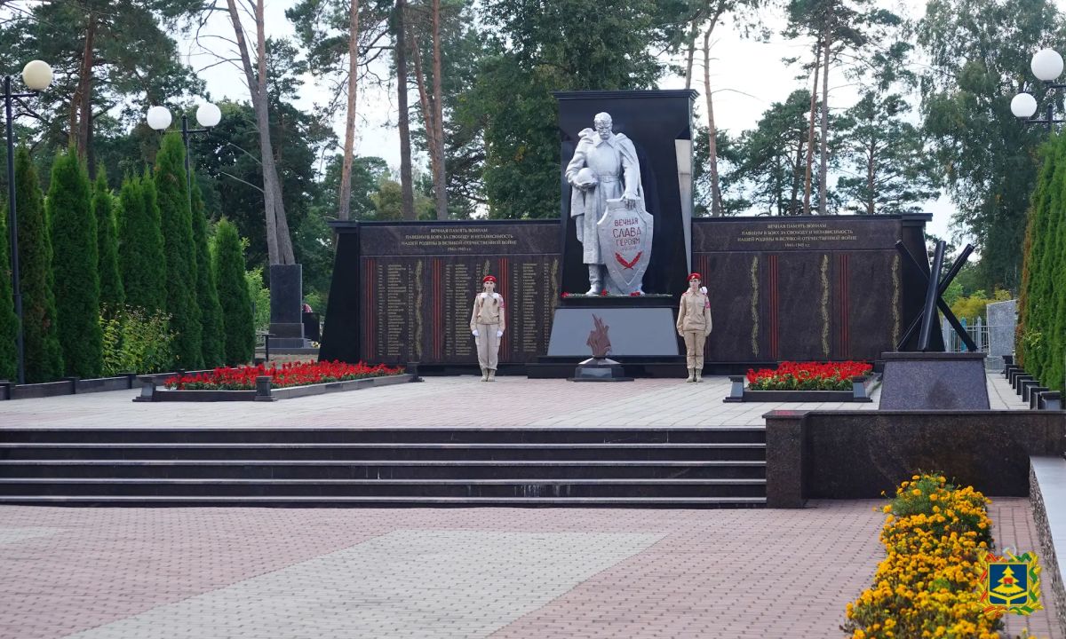 Врио Губернатора Брянской области Егор Ковальчук с рабочей поездкой побывал в Сураже Врио Губернатора Брянской области Егор Ковальчук с рабочей поездкой побывал в Сураже