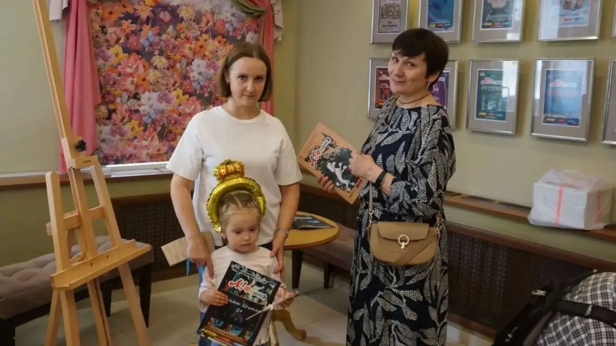 55-ый театральный сезон в Брянском областном театре кукол открыт! 55-ый театральный сезон в Брянском областном театре кукол открыт!