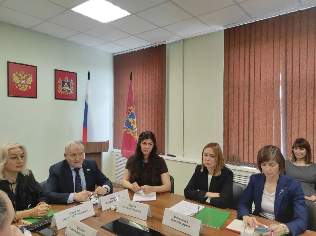 Инна Мухина: В Брянске состоялся круглый стол на тему: "Психологическая помощь и психотерапия в условиях смешанной реальности Инна Мухина: В Брянске состоялся круглый стол на тему: "Психологическая помощь и психотерапия в условиях смешанной реальности