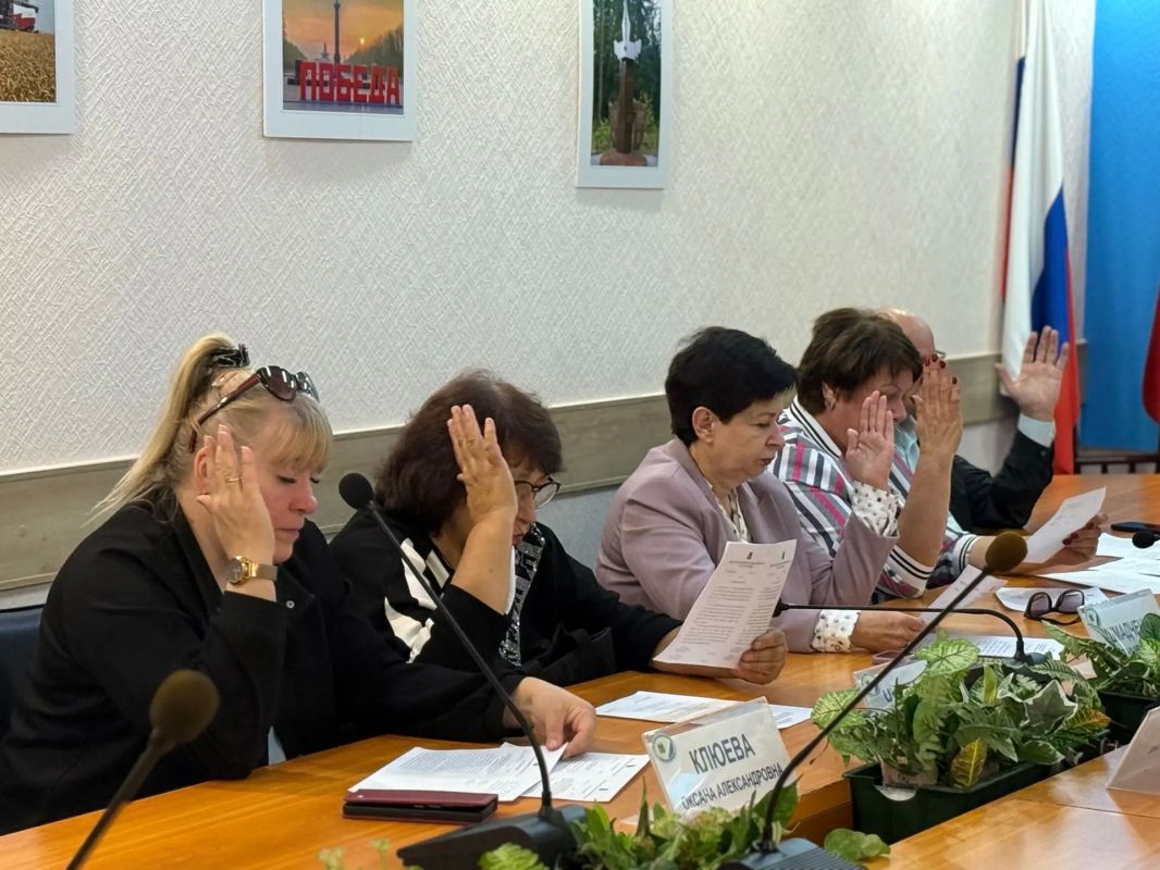 Состоялось очередное заседание Избирательной комиссии Брянской области Состоялось очередное заседание Избирательной комиссии Брянской области