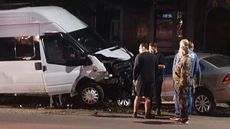 Жесткая подстава на дороге: KIA не поделила дорогу с Ford в Бежице