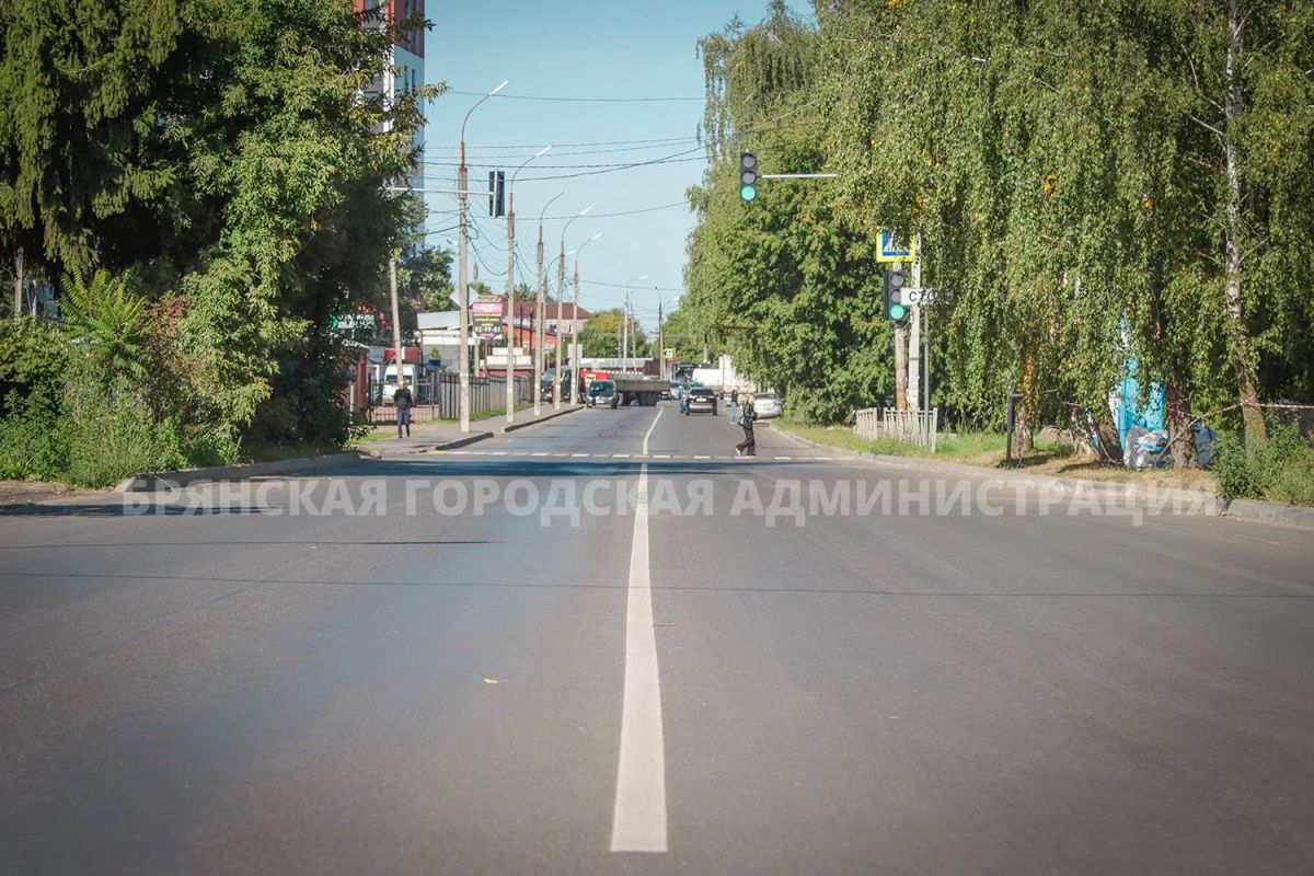 На улице Спартаковской делают ливневые водоотводы На улице Спартаковской делают ливневые водоотводы