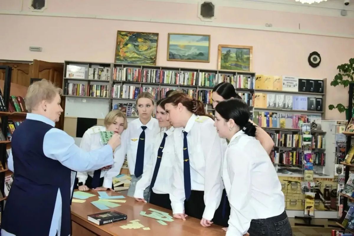 Фотонная трасса в Библиотеке: как Брянск встретил «Книжный поезд» Фотонная трасса в Библиотеке: как Брянск встретил «Книжный поезд»