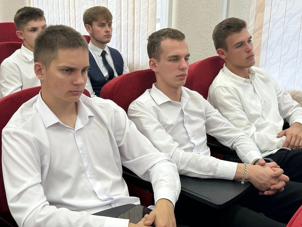 От подвига дедов и прадедов к мужеству и героизму современников От подвига дедов и прадедов к мужеству и героизму современников