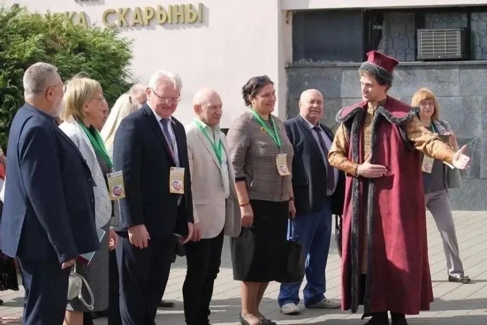 Делегация от Брянской области во главе с Председателем Брянского регионального отделения Союза писателей России, кандидатом филологических наук Ириной Валентиновной Пенюковой приняла участие в XXI Международном... Делегация от Брянской области во главе с Председателем Брянского регионального отделения Союза писателей России, кандидатом филологических наук Ириной Валентиновной Пенюковой приняла участие в XXI Международном...
