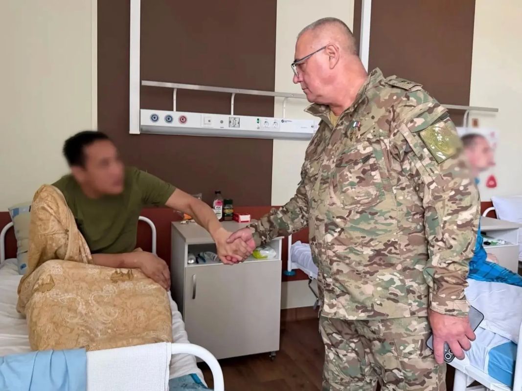 По инициативе представителей Следственного комитета Российской Федерации в военном госпитале в Брянске состоялся прием участников специальной военной операции По инициативе представителей Следственного комитета Российской Федерации в военном госпитале в Брянске состоялся прием участников специальной военной операции