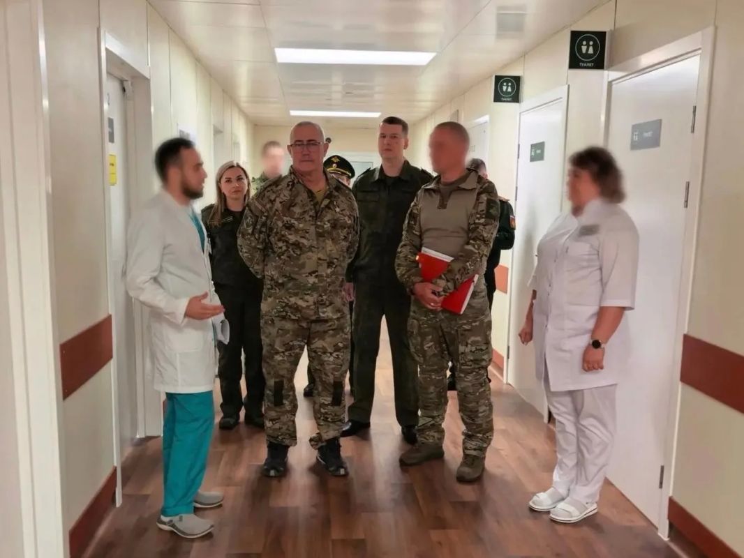 По инициативе представителей Следственного комитета Российской Федерации в военном госпитале в Брянске состоялся прием участников специальной военной операции По инициативе представителей Следственного комитета Российской Федерации в военном госпитале в Брянске состоялся прием участников специальной военной операции