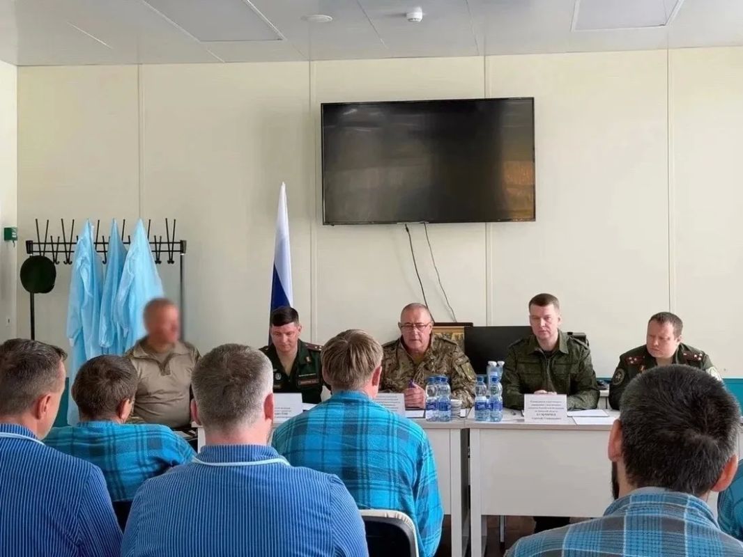 По инициативе представителей Следственного комитета Российской Федерации в военном госпитале в Брянске состоялся прием участников специальной военной операции По инициативе представителей Следственного комитета Российской Федерации в военном госпитале в Брянске состоялся прием участников специальной военной операции