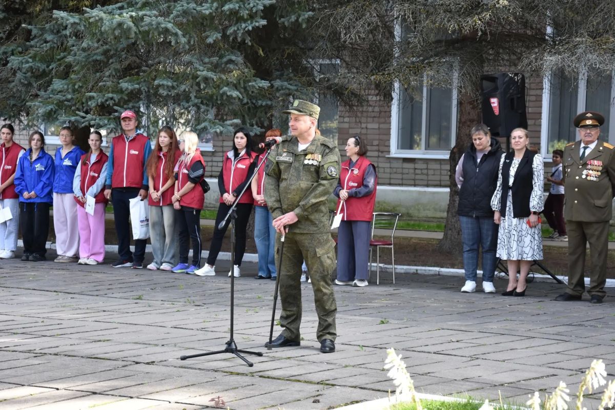 «От Героя к Герою»: в Дятьково прошла легкоатлетическая эстафета в честь великих дат! «От Героя к Герою»: в Дятьково прошла легкоатлетическая эстафета в честь великих дат!