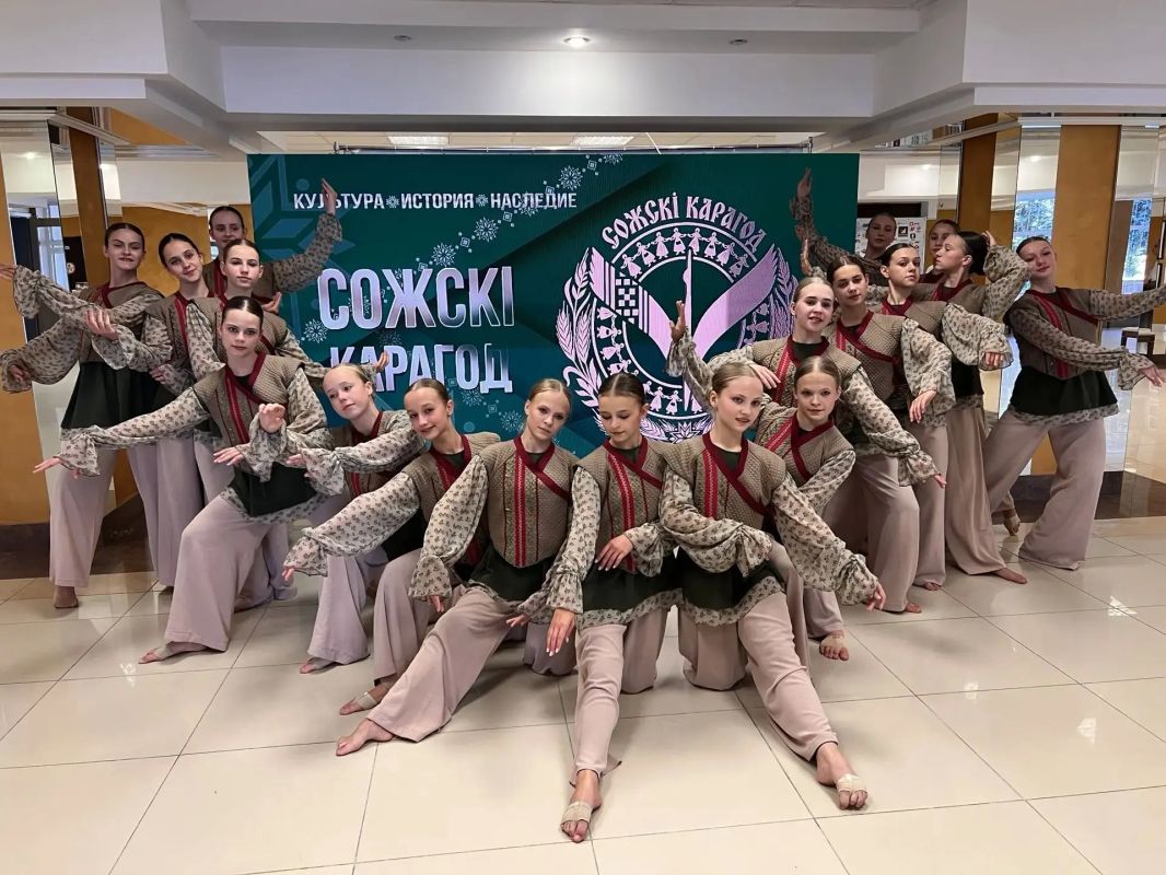 Вернулись в Россию с победой и сердце поёт от счастья! Вернулись в Россию с победой и сердце поёт от счастья!