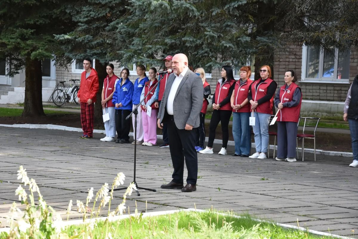 «От Героя к Герою»: в Дятьково прошла легкоатлетическая эстафета в честь великих дат! «От Героя к Герою»: в Дятьково прошла легкоатлетическая эстафета в честь великих дат!
