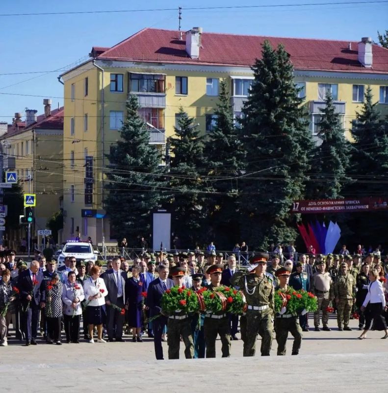 Инна Мухина: Дорогие земляки, поздравляю с Днем освобождения Брянщины от немецко-фашистских захватчиков! Инна Мухина: Дорогие земляки, поздравляю с Днем освобождения Брянщины от немецко-фашистских захватчиков!