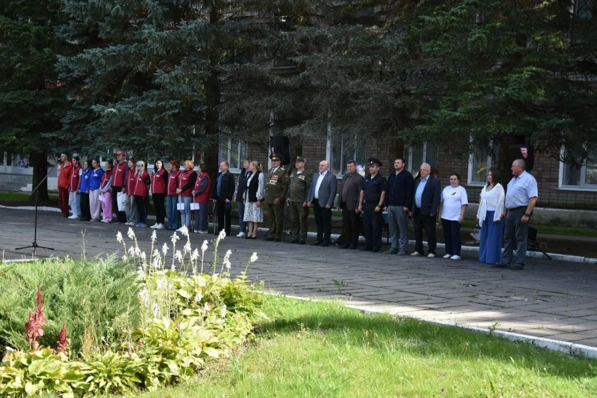 16 сентября в Дятьково прошла легкоатлетическая эстафета в честь великих дат «От Героя к Герою»! Мероприятие подготовили и провели сотрудники МБУК «МКДЦ» Дятьковского района