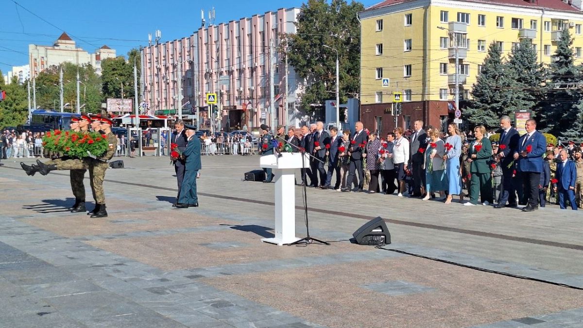 Инна Мухина: Дорогие земляки, поздравляю с Днем освобождения Брянщины от немецко-фашистских захватчиков! Инна Мухина: Дорогие земляки, поздравляю с Днем освобождения Брянщины от немецко-фашистских захватчиков!