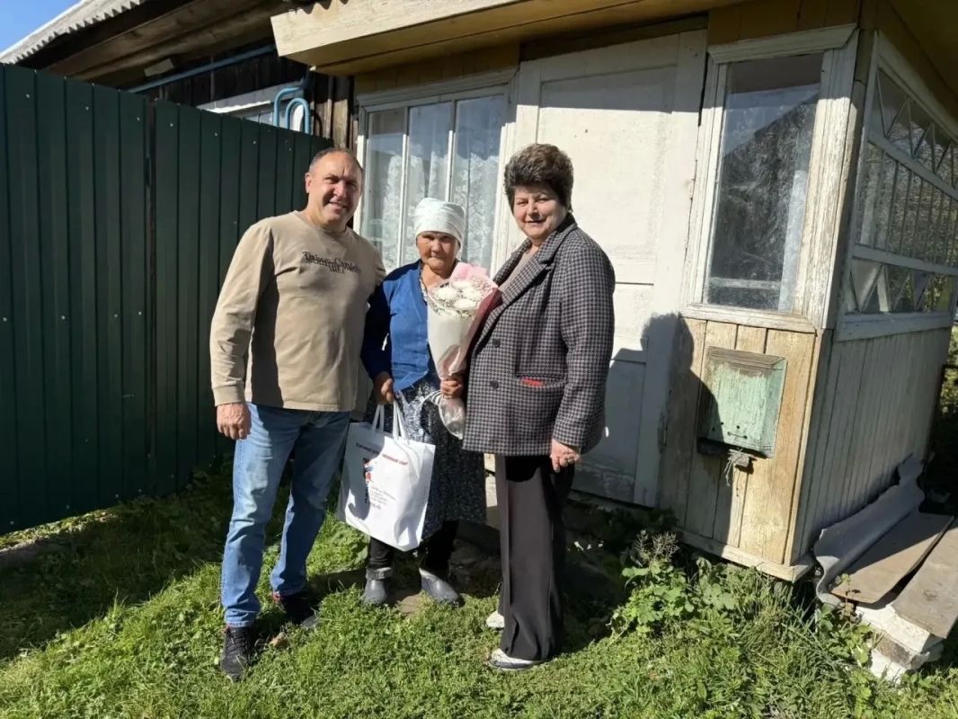 Память, которая живёт: в Дятьковском районе поздравили ветеранов с годовщиной освобождения Брянщины Память, которая живёт: в Дятьковском районе поздравили ветеранов с годовщиной освобождения Брянщины