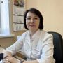 В Брянской области выстроена эффективная система поддержки молодых специалистов-медиков: каждый кто приходит в поликлинику или больницу, начинает свой путь не с самостоятельного шага, а с поддержки старших коллег