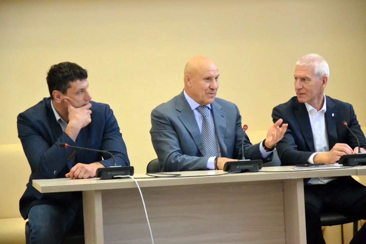 17 сентября Дворец единоборств стал центром притяжения настоящих звезд спорта 17 сентября Дворец единоборств стал центром притяжения настоящих звезд спорта