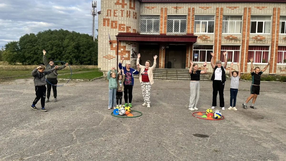 В селе Коржовка-Голубовка, на территории Дома культуры, состоялось спортивное мероприятие "На старт всей семьёй" В селе Коржовка-Голубовка, на территории Дома культуры, состоялось спортивное мероприятие "На старт всей семьёй"