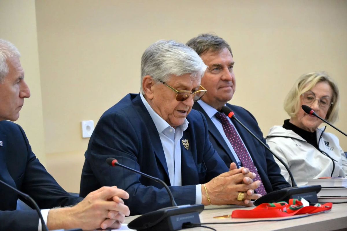 17 сентября Дворец единоборств стал центром притяжения настоящих звезд спорта 17 сентября Дворец единоборств стал центром притяжения настоящих звезд спорта