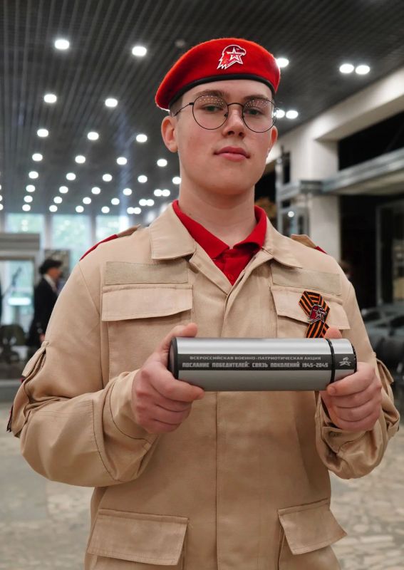 Егор Ковальчук: Живая легенда, фронтовик, почетный гражданин города Брянска полковник Борис Васильевич Шапошников передал потомкам свое послание, которое услышат в 2045 году Егор Ковальчук: Живая легенда, фронтовик, почетный гражданин города Брянска полковник Борис Васильевич Шапошников передал потомкам свое послание, которое услышат в 2045 году