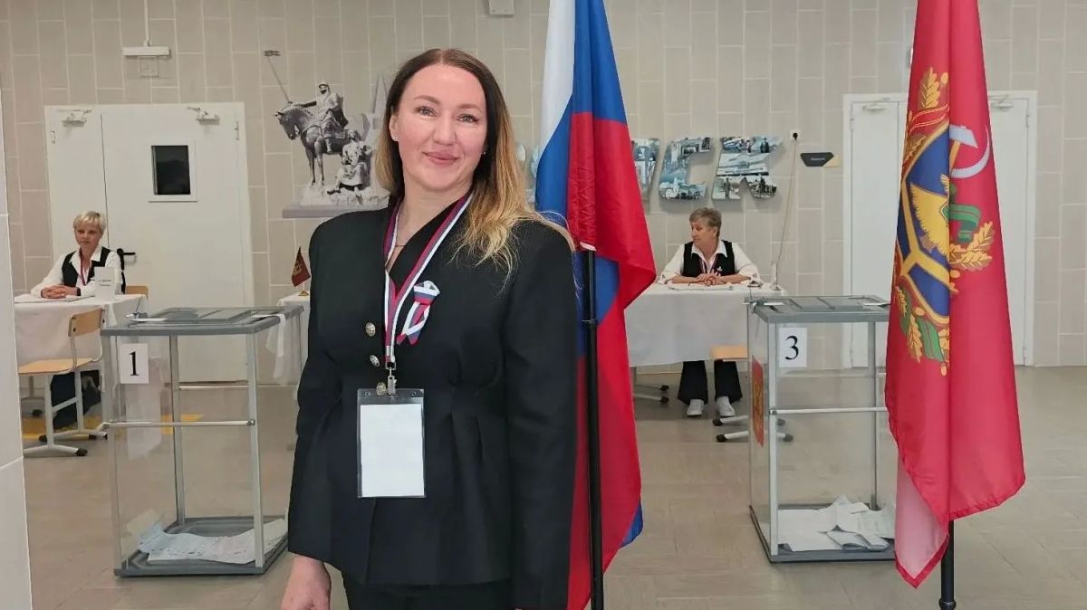 Жители Брянска приходят на избирательные участки семьями Жители Брянска приходят на избирательные участки семьями