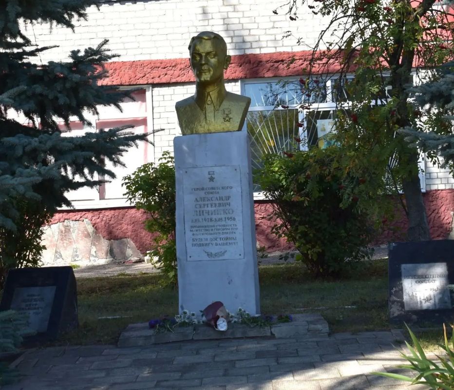 Егор Ковальчук: В июле 1943 года бойцы партизанской бригады «За Родину» совершили внезапный налет на немецкий гарнизон, расположенный в Жирятино Егор Ковальчук: В июле 1943 года бойцы партизанской бригады «За Родину» совершили внезапный налет на немецкий гарнизон, расположенный в Жирятино