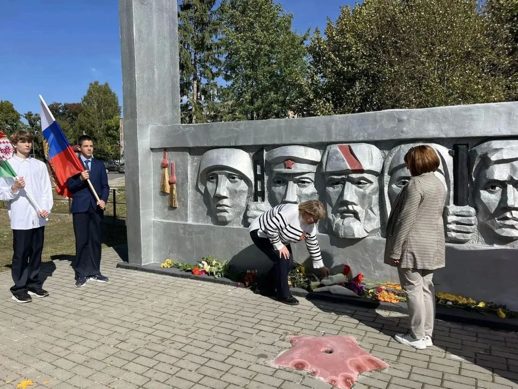 Сентябрь для жителей Клинцовского района и всей Брянской области — время особенное Сентябрь для жителей Клинцовского района и всей Брянской области — время особенное
