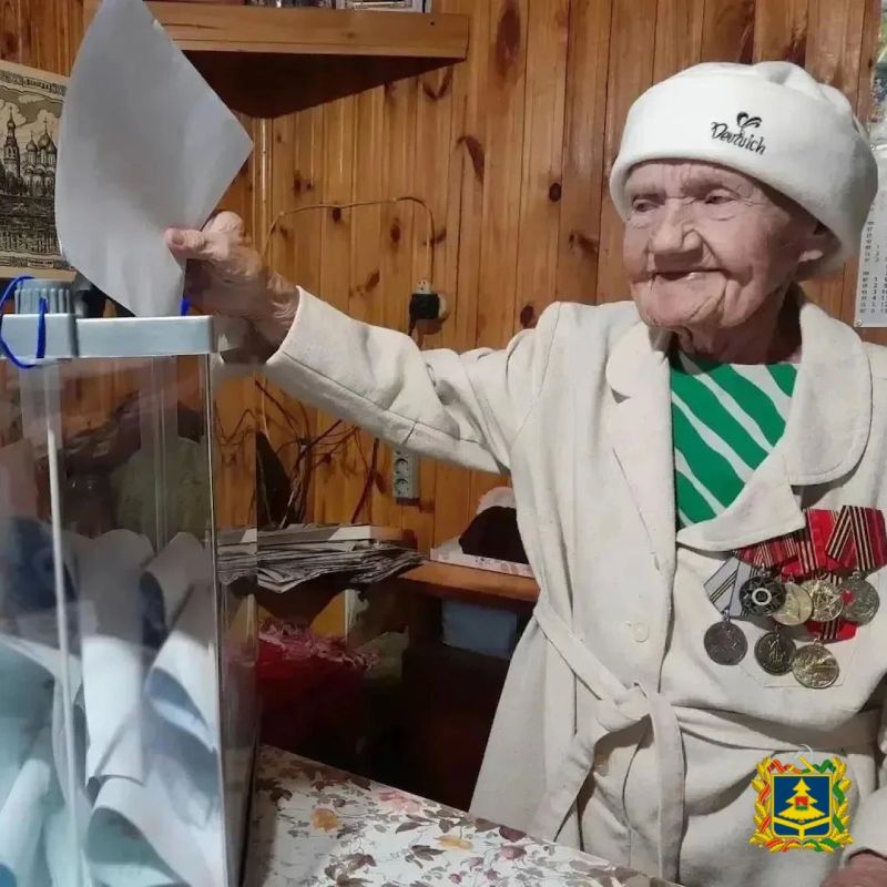 Врио Губернатора Брянской области Егор Ковальчук поблагодарил жителей Брянской области за проявленную активную гражданскую позицию и участие в выборах Врио Губернатора Брянской области Егор Ковальчук поблагодарил жителей Брянской области за проявленную активную гражданскую позицию и участие в выборах
