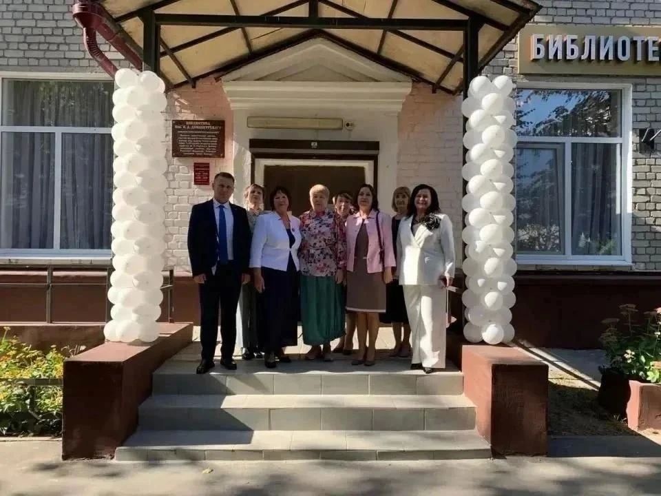 Директор Брянской областной научной библиотеки им. Ф.И. Тютчева, депутат Брянской областной Думы Г.Г. Селебин: Директор Брянской областной научной библиотеки им. Ф.И. Тютчева, депутат Брянской областной Думы Г.Г. Селебин: