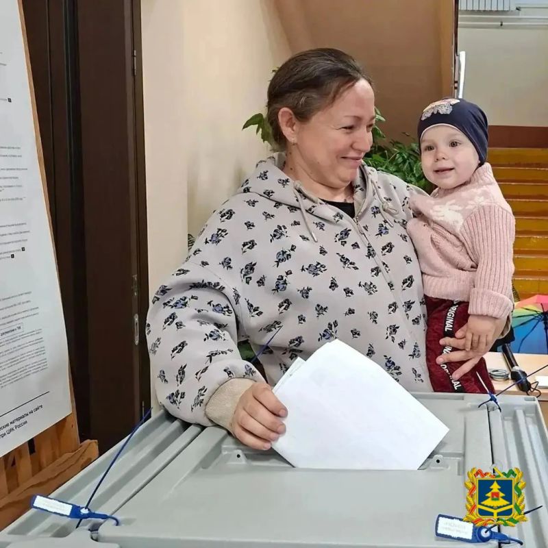 Врио Губернатора Брянской области Егор Ковальчук поблагодарил жителей Брянской области за проявленную активную гражданскую позицию и участие в выборах Врио Губернатора Брянской области Егор Ковальчук поблагодарил жителей Брянской области за проявленную активную гражданскую позицию и участие в выборах