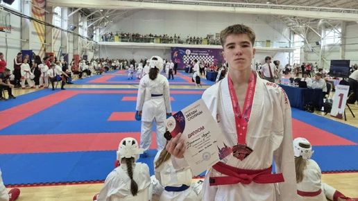 Брянские каратисты завоевали две медали на престижном турнире в Москве