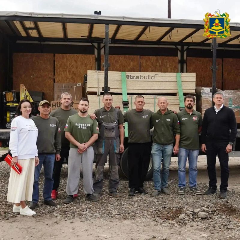 Еще одна партия гуманитарного груза собрана и доставлена в Луганскую Народную Республику Еще одна партия гуманитарного груза собрана и доставлена в Луганскую Народную Республику
