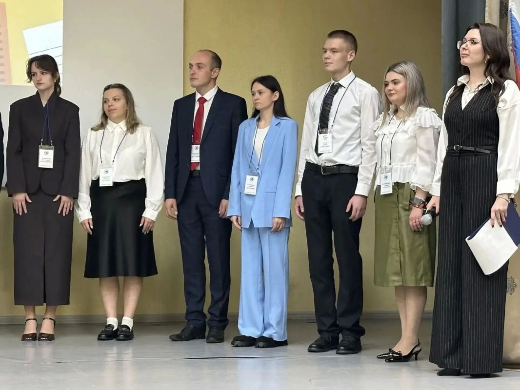 Областной конкурс «Педагогический дебют» в 14-й раз собрал начинающих педагогов Областной конкурс «Педагогический дебют» в 14-й раз собрал начинающих педагогов