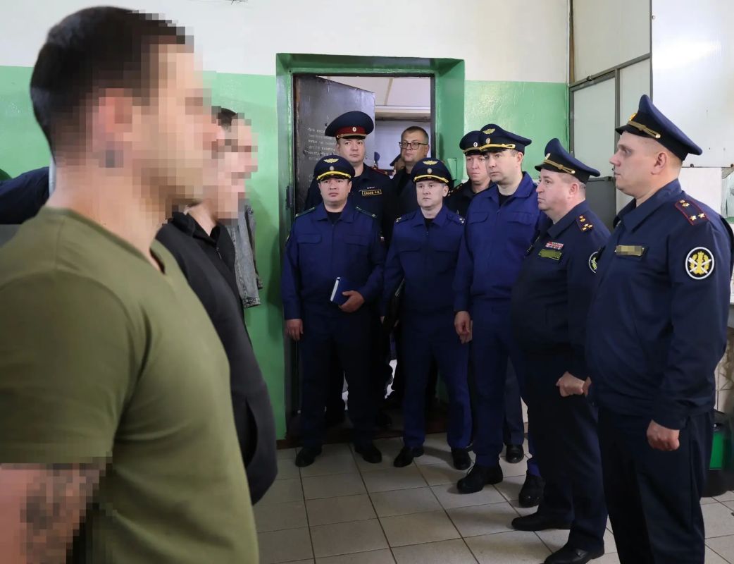 Прокурор Брянской области Владимир Мосин проверил состояние законности в следственном изоляторе Брянска Прокурор Брянской области Владимир Мосин проверил состояние законности в следственном изоляторе Брянска