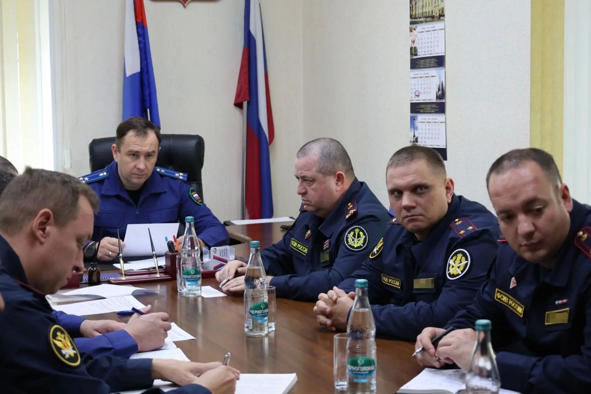 Прокурор Брянской области Владимир Мосин проверил состояние законности в следственном изоляторе Брянска Прокурор Брянской области Владимир Мосин проверил состояние законности в следственном изоляторе Брянска
