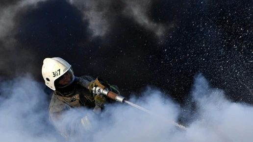 Брянские пожарные потушили два пожара и помогли ликвидировать последствия двух ДТП