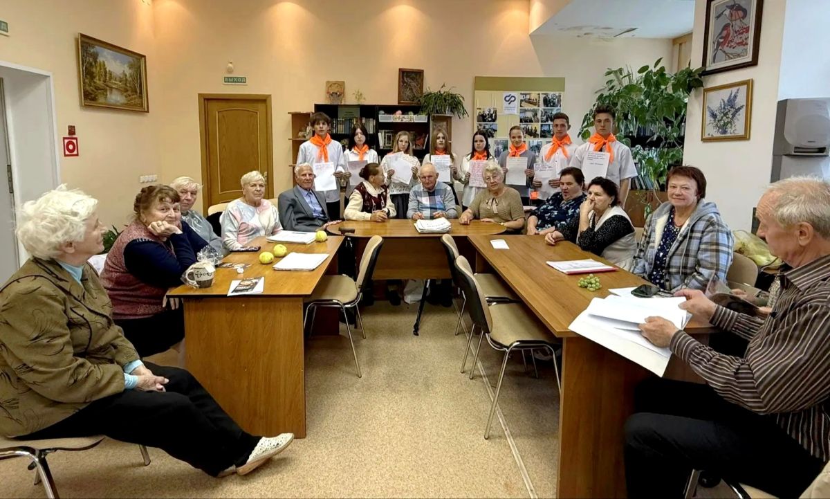 Сегодняшний день в клубе «Активное долголетие» ГБУ КЦСОН Унечского района был насыщенным и полным ярких впечатлений Сегодняшний день в клубе «Активное долголетие» ГБУ КЦСОН Унечского района был насыщенным и полным ярких впечатлений