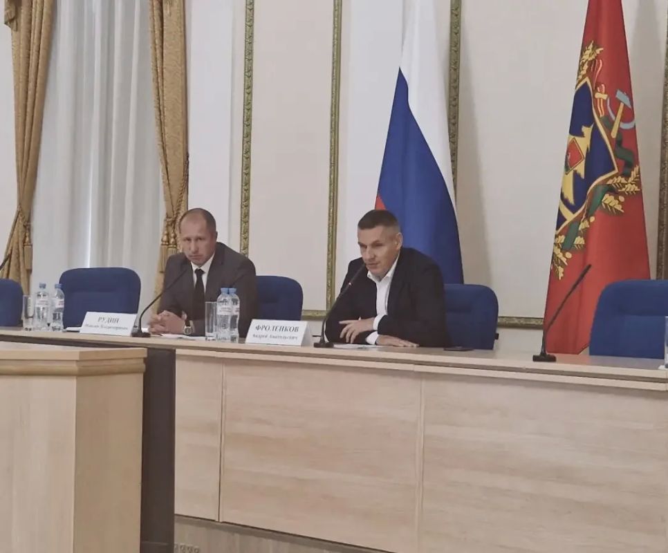 Совещание по развитию спортивной отрасли прошло под председательством врио заместителя Губернатора Брянской области А.А. Фроленкова