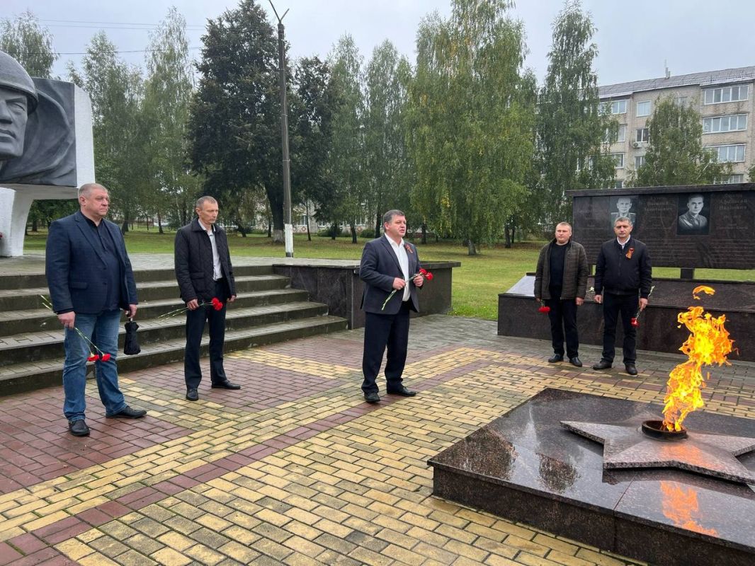 Александр Исаев: 24 сентября Климовский район отмечает 83-ю годовщину освобождения от немецко-фашистских захватчиков Александр Исаев: 24 сентября Климовский район отмечает 83-ю годовщину освобождения от немецко-фашистских захватчиков