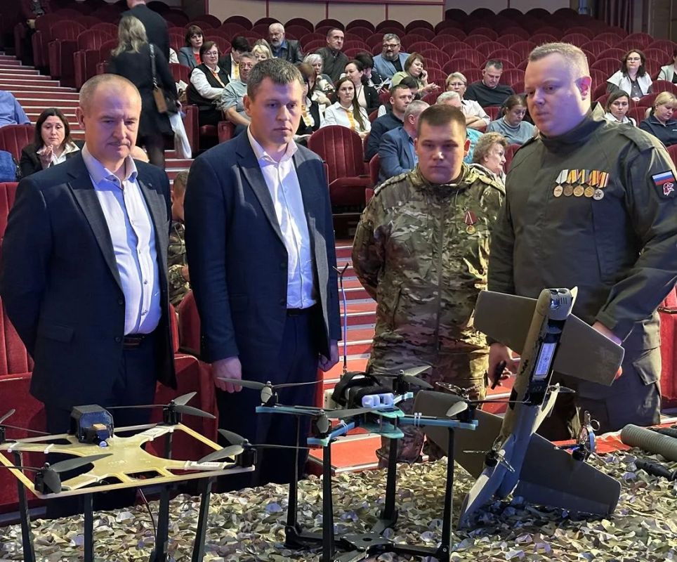 Брянские педагоги определили новые векторы военно-патриотической работы Брянские педагоги определили новые векторы военно-патриотической работы